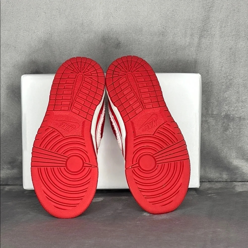 Nike Dunk Low Valentine’s Day Kids Red Sneakers Size 11C Heart Swoosh
